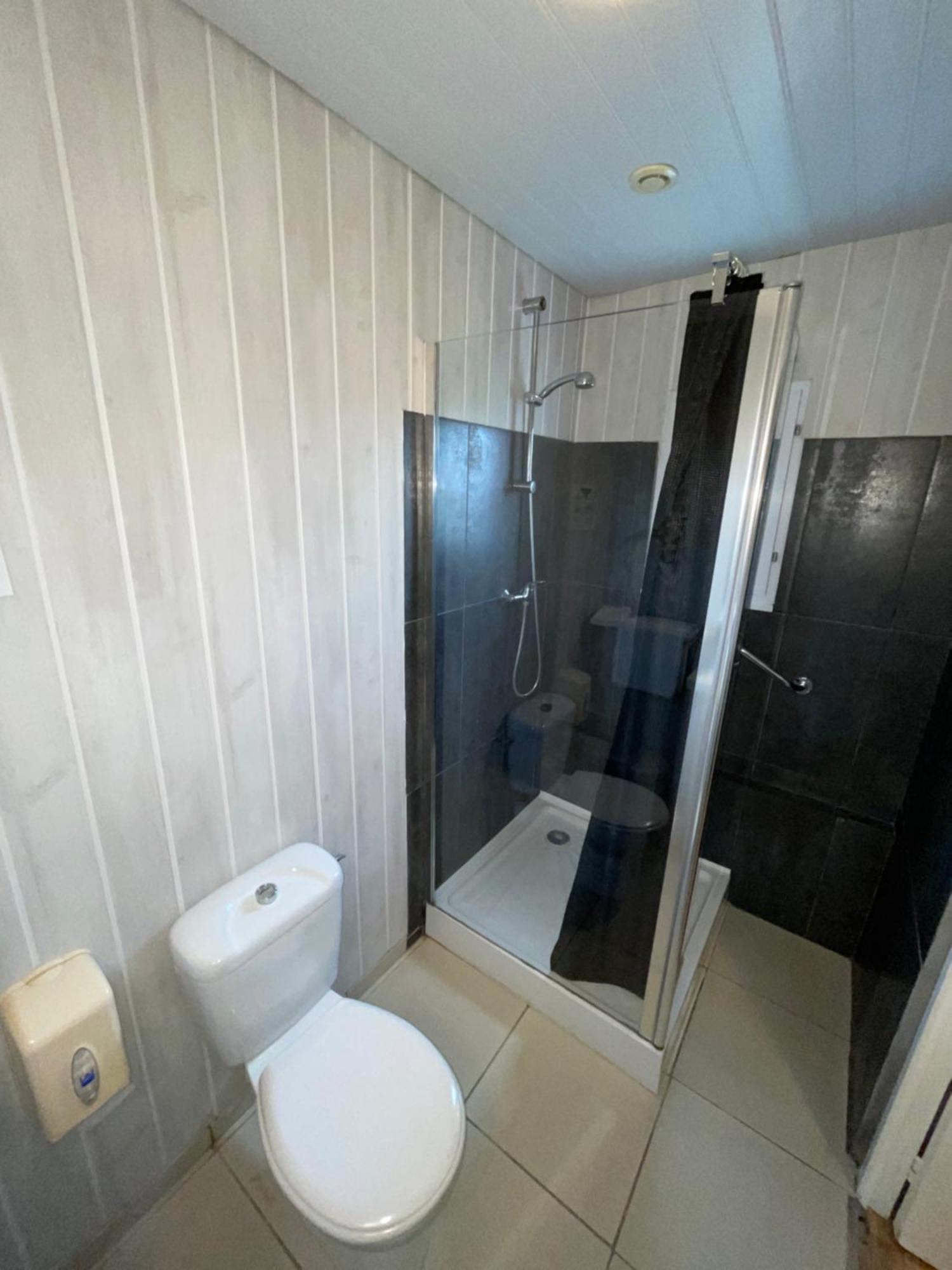 Hotel Auberge Des Charmilles Sainte-Soulle 객실 사진